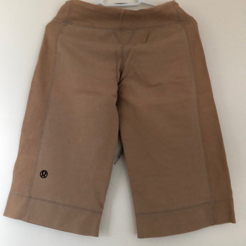 Very good condition cotton pants size 6